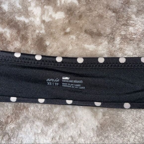 💋Bundle 4 items for $20. Add items💋 to a bundle - Picture 4 of 5